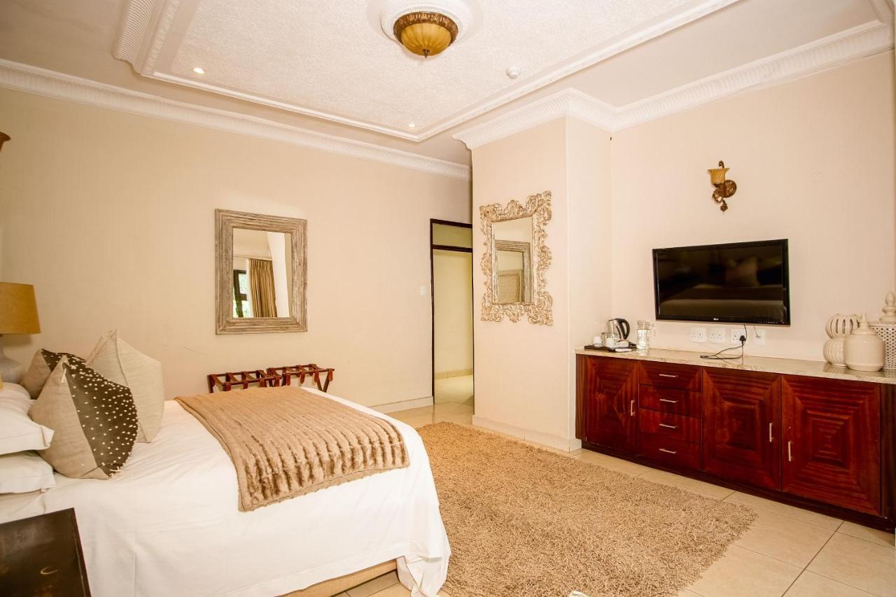 The Victoria Falls Deluxe Suites Exterior foto
