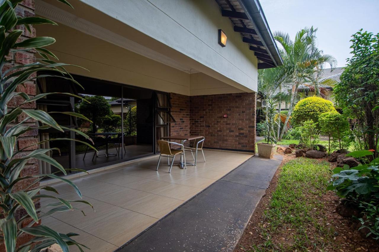 The Victoria Falls Deluxe Suites Exterior foto