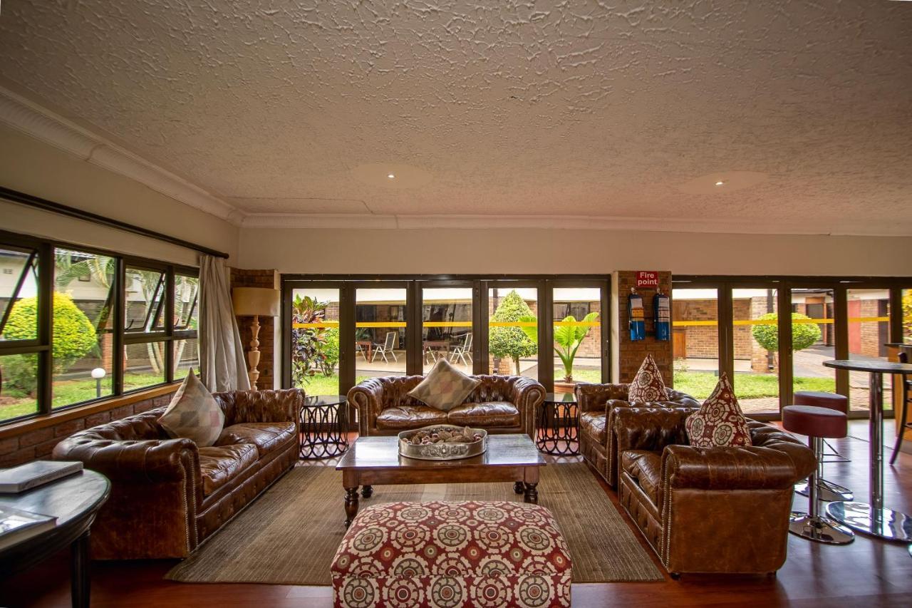 The Victoria Falls Deluxe Suites Exterior foto