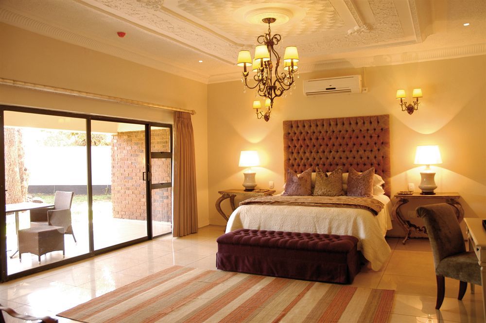 The Victoria Falls Deluxe Suites Exterior foto