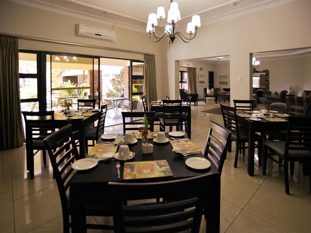 The Victoria Falls Deluxe Suites Exterior foto